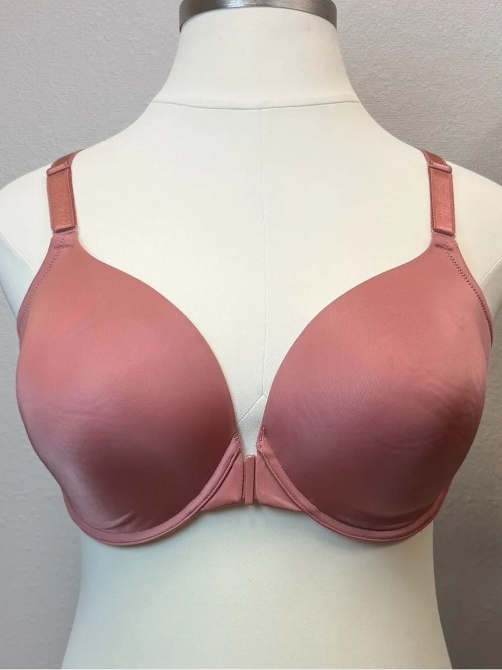 Torrid Pink Perfect Coverage Front-Close Lightly Lined Bra - Size 40DDD